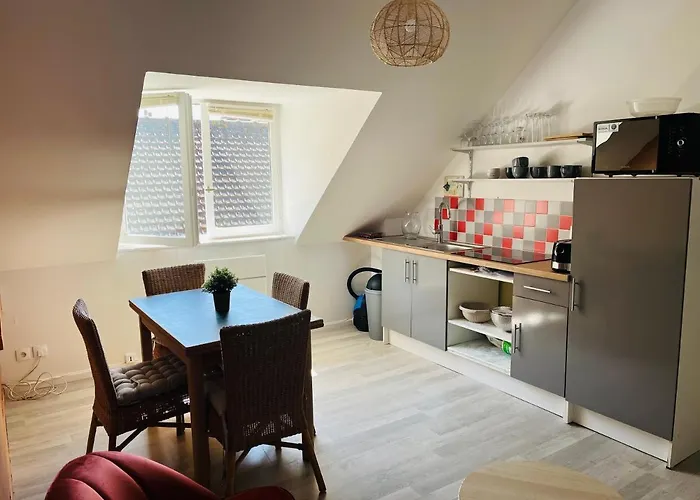 Cosy En Coeur De Vieille *