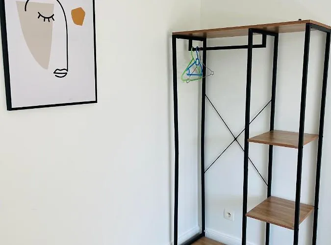 Cosy En Coeur De Vieille *
